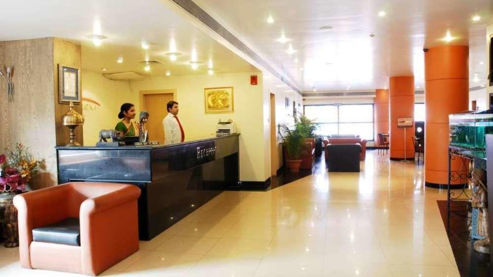 Vishwaratna Hotel Guwahati Extérieur photo